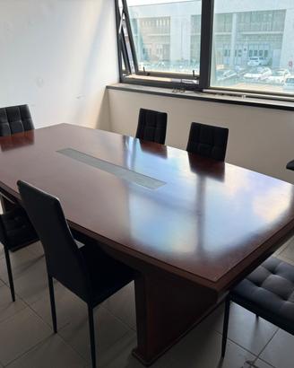 Ufficio completo con sala riunioni
