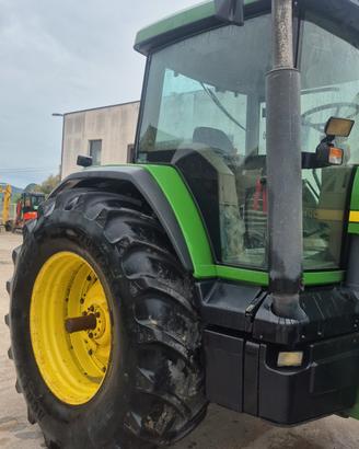jhon deere  8200