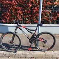 Mountain bike rockrider 520