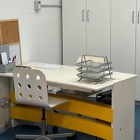 Scrivania curva con piano trapezioidale 163x82