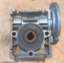 Riduttore Motovario NMRV 025 – Rapporto i=60