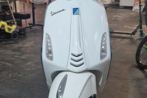 vespa primavera 150 