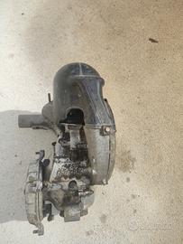 blocco motore vespa primavera 