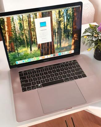 APPLE MacBook Pro 2019 i7 16 GB SSD 512 GB Radeon