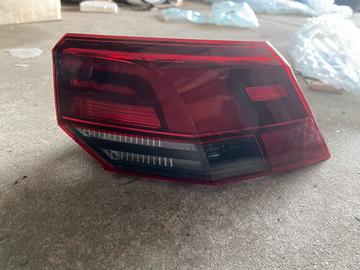 Faro posteriore Volkswagen Golf 7