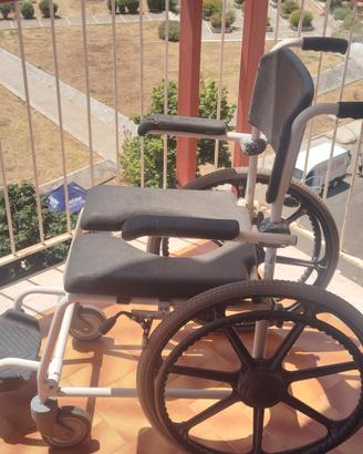 carrozzina doccia invalidi