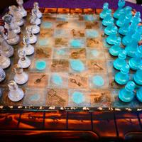 Scacchiera in legno realizzata a mano, illuminata