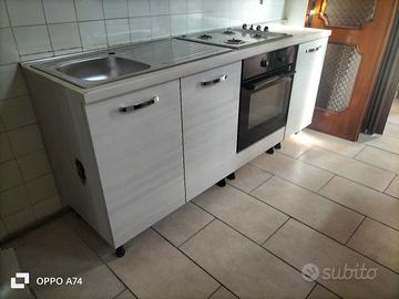 cucina lineare 