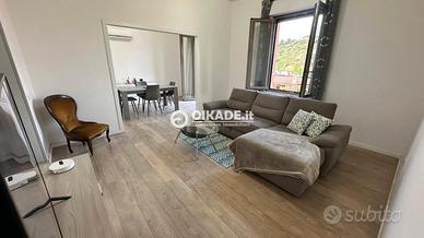 Quadrivano ristrutturato -Zona Via Della Pineta-CA