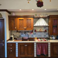 Cucina artigianale in legno massello