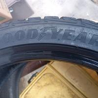 gomme  225 40 18 92v