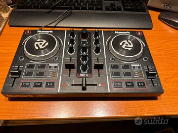 Numark Party Mix - Console DJ a 2 canali