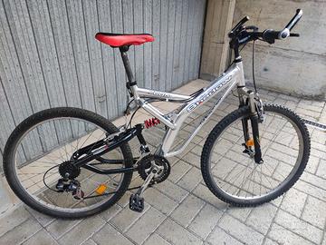 bicicletta MTB 
