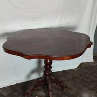 tavolo vintage in legno