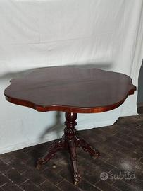 tavolo vintage in legno