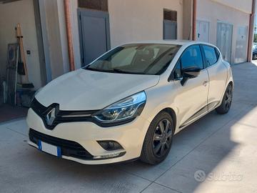 Renault Clio 4ª - 1.5 dCi 90CV (2018) [TRATTABILE]