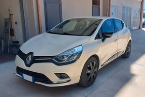 Renault Clio 4ª - 1.5 dCi 90CV (2018) [TRATTABILE]