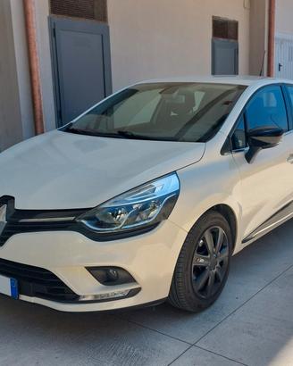 Renault Clio 4ª - 1.5 dCi 90CV (2018) [TRATTABILE]
