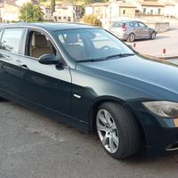 BMW 330i e91 258cv del 2006