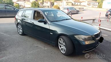 BMW 330i e91 258cv del 2006