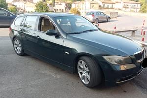 BMW 330i e91 258cv del 2006