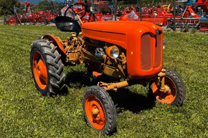 Trattore FIAT 211 R