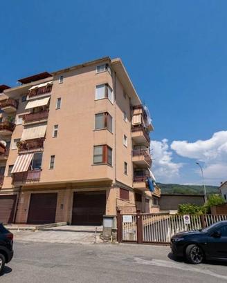 Immobile di 1060 m² a Lamezia Terme