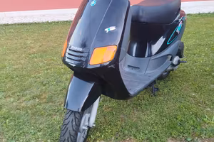 scooter zip piaggio 