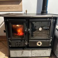Termostufa e cucina a legna Nordica