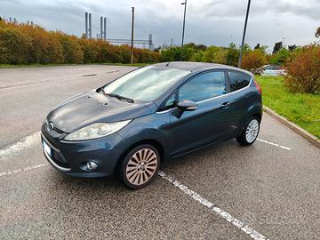 Ford Fiesta 6ª serie 1.4 TDCi 68CV 3 p. Titanium