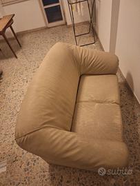 2 poltreno letto pelle 