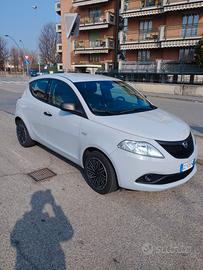 Lancia Ypsilon GPL -  eco chic 