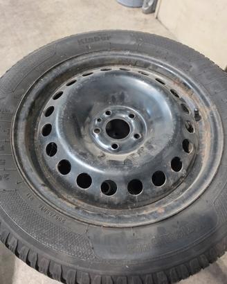 Cerchi Fiat Tipo con gomme invernali