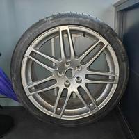 Cerchio originale Audi da 19" gommato
