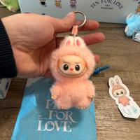 Labubu pop mart