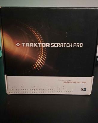 Traktor Scratch Pro con scheda audio Traktor Audio