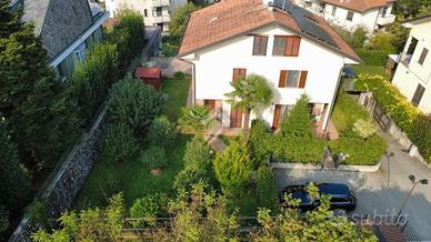 PORZIONE DI BIFAMILIARE A RENATE