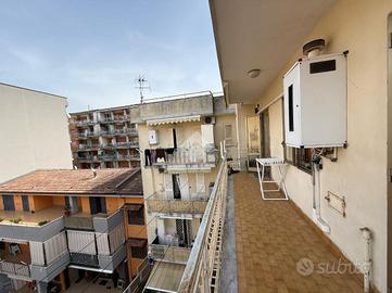 4 LOCALI A MARANO DI NAPOLI