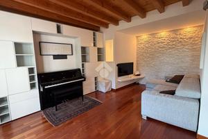 3 LOCALI A BRESCIA