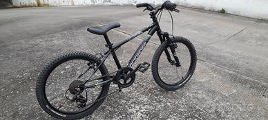 Bicicletta Rockrider ST-500