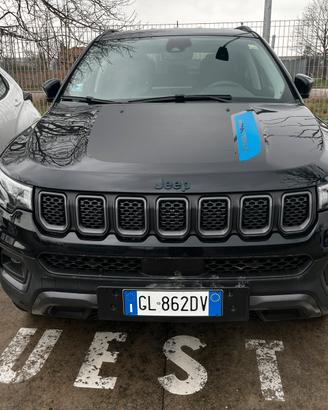 Anelli neri feritoie jeep compass dal 2022