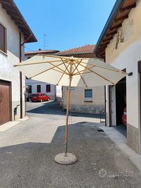 OMBRELLONI DA GIARDINO CON BASE IN CEMENTO