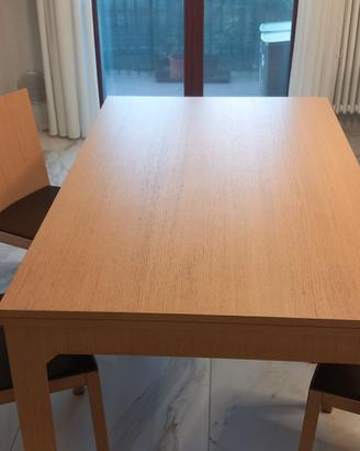 Tavolo rovere sbianc. 140 X 80 estendibile+ 4 sedi