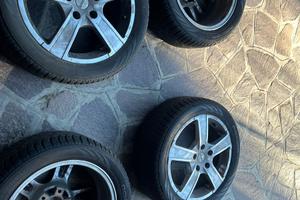 Cerchi momo 17 piu gomme ottime condizione
