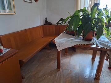Tavolo e cassapanca