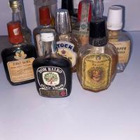 LOTTO 700 BOTTIGLIETTE E MIGNON LIQUORI ANNI 60-70