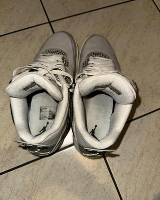 Air Jordan 4 Frozen Momenta Mr.Reseller