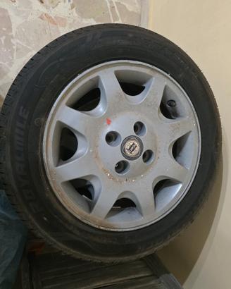 gomme più cerchi lancia