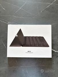 Apple Smart Keyboard iPad