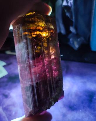 Rubellite tormalina cristallo naturale multicolore